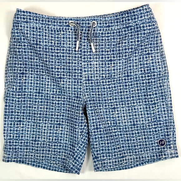 JOHNNIE-O Mallon Jr. Boys' Blue Geometric Print Elastic Swim Surf Shorts Size 12 - Picture 1 of 9